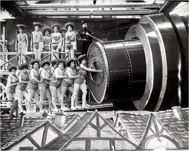 Le voyage extraordinaire suivi de "Voyage dans la lune"